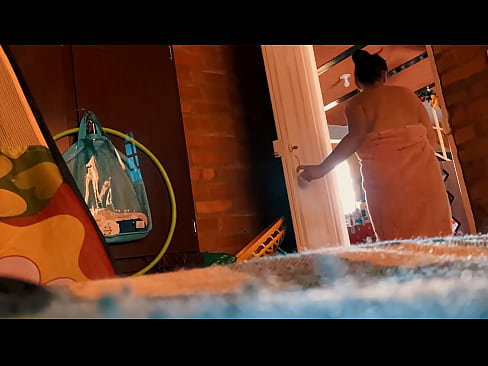 ❤️ माझे काका माझ्या मागे शॉवरमध्ये येतात, मी आंघोळ करत असताना तो मला चोदतो. अश्लील mr.hqpornvideos.ru ﹏