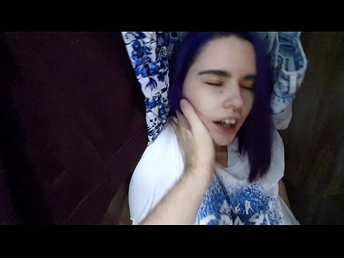 ❤️ माझ्या बहिणीला कोठडीत सापडले आणि तिला मदत केली अश्लील mr.hqpornvideos.ru ﹏
